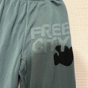 Free City Sweatpants